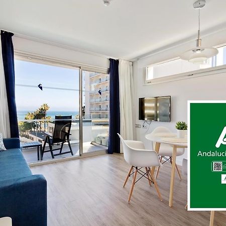 Carihuela Suites 托雷莫利诺斯 外观 照片