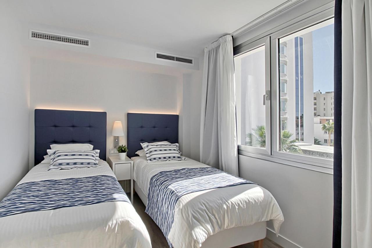Carihuela Suites 托雷莫利诺斯 外观 照片