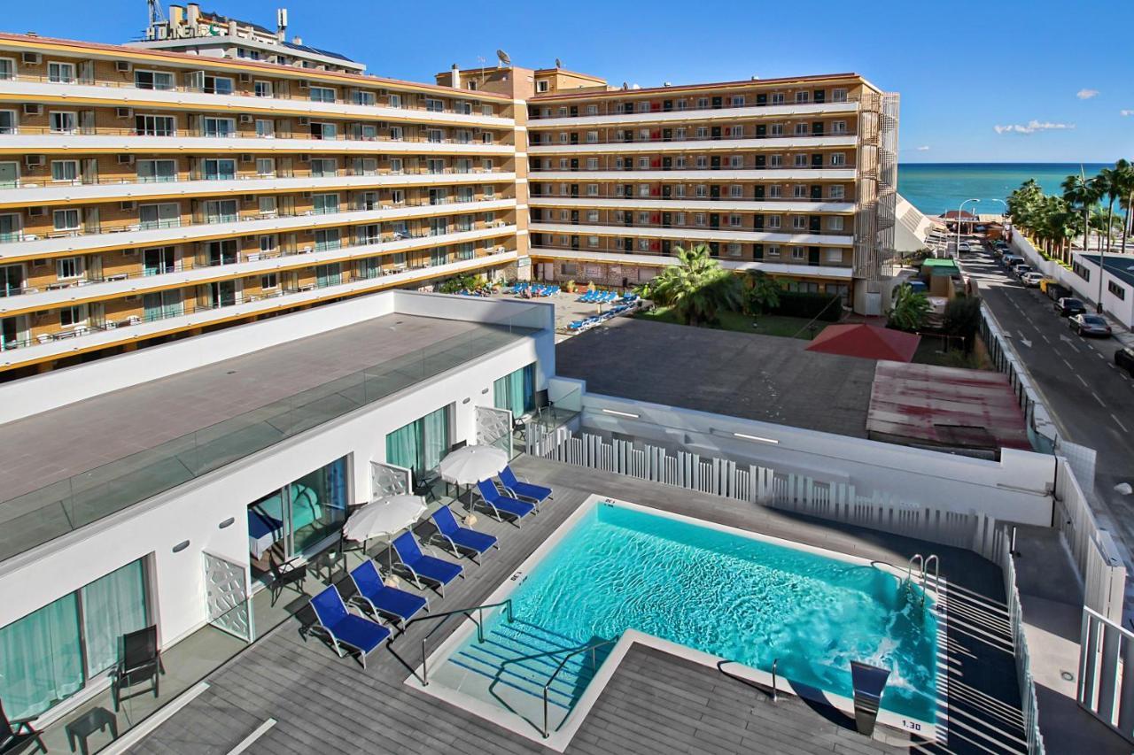 Carihuela Suites 托雷莫利诺斯 外观 照片