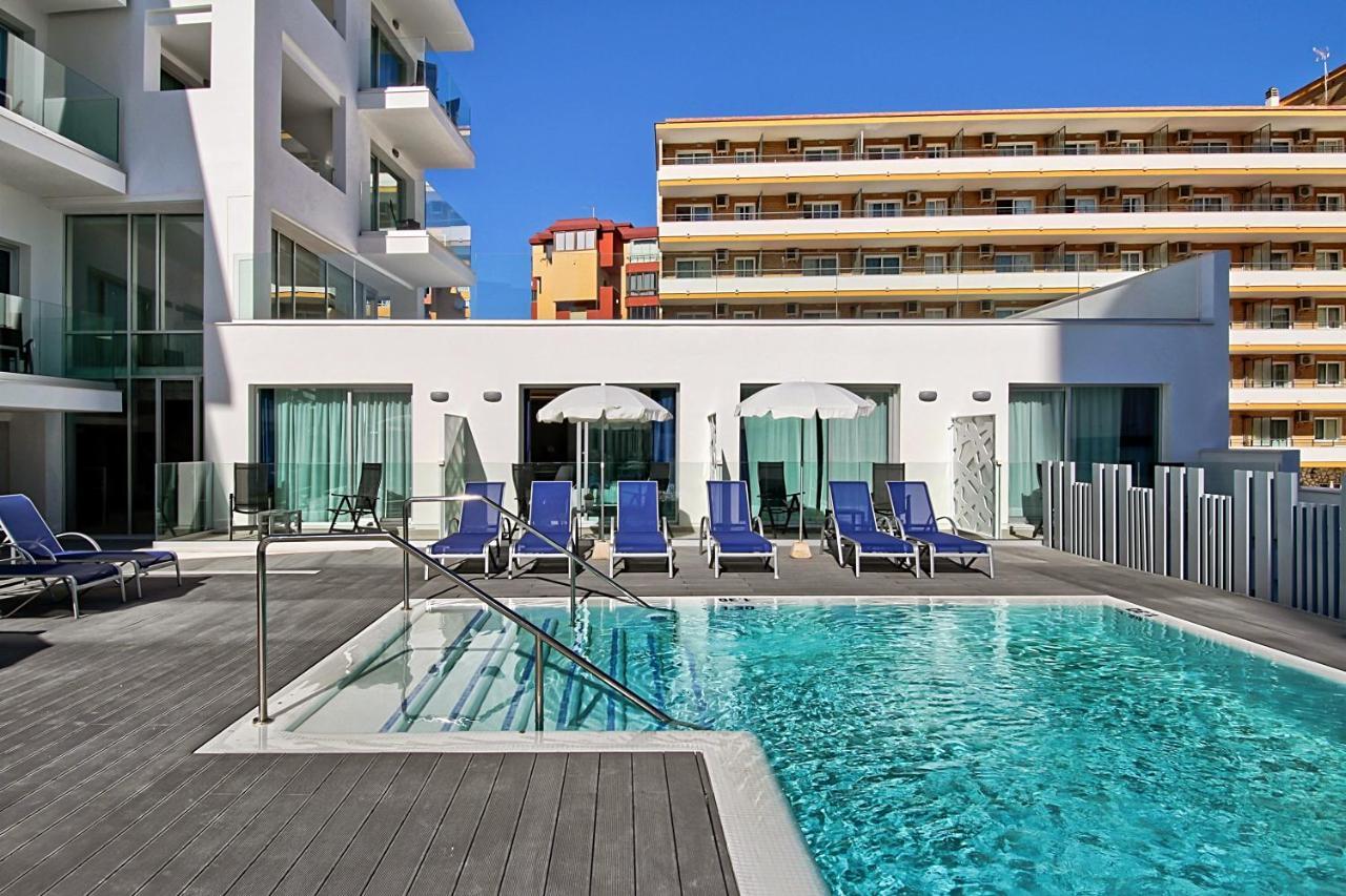 Carihuela Suites 托雷莫利诺斯 外观 照片